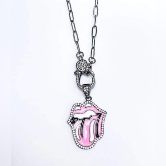 Treasure Jewels Jewelry Nwt Treasure Jewels Necklace W Rolling